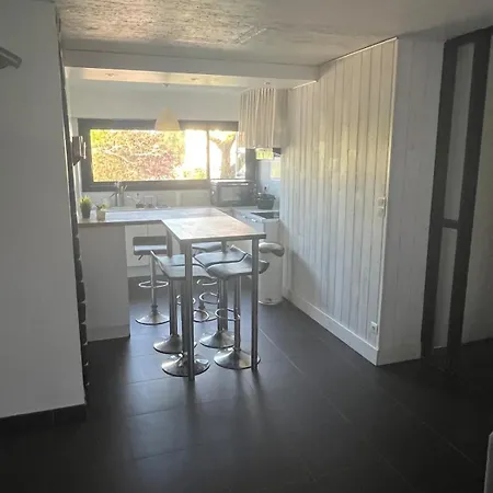 Apartmán T3 Lumineux, Proche Bordeaux, Parking Gratuit Pessac
